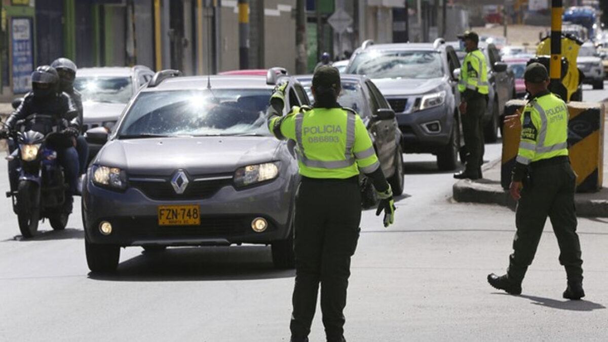 Que el pico y placa no lo coja desprevenido Estas son las restricciones de pico y placa para este miércoles 17 de enero del 2024.
