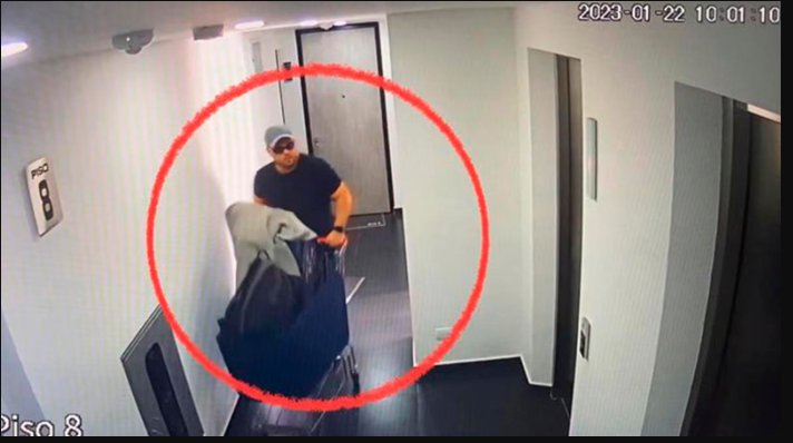 Radiografía del crimen de Valentina Trespalacios 2 Radiografía del crimen de Valentina Trespalacios A dos días de cumplirse un año del aberrante feminicidio de la bella DJ Valentina Trespalacios, su mamá, hermano y demás allegados preparan un homenaje para la joven, quien fue asesinada por su pareja sentimental el 22 de enero de 2023 dentro de un apartamento en el norte de Bogotá.