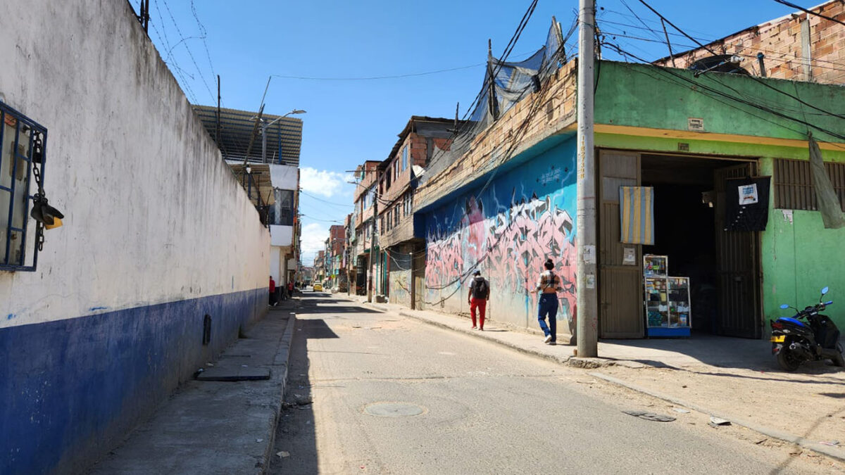 Un menor muerto y un joven herido en ataque a bala en Kennedy 3 Un menor muerto y un joven herido en ataque a bala en Kennedy Un menor de 15 años murió y un joven de 19 años resultó herido.