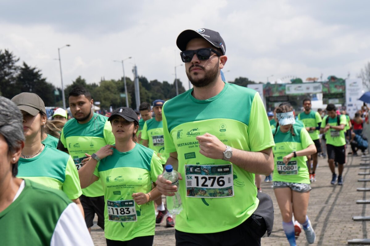 Agéndese para la Carrera Verde en Bogotá 1 Agéndese para la Carrera Verde en Bogotá En esta edición, la Carrera Verde Colombia rinde homenaje a las especies que habitan en los humedales de Bogotá, destacando a la rana sabanera, la musaraña, la tingua azul, el búho campestre, la vaquita de pino, el pez capitán, entre otros.