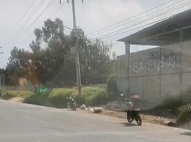 Grave accidente entre bus y motociclista deja un muerto en la Av. Boyacá 1 Grave accidente entre bus y motociclista deja un muerto en la Av. Boyacá La tarde de este sábado se registró un fatal accidente de tránsito que cobró la vida de una persona en la Av. Boyacá, en inmediaciones del relleno sanitario de Doña Juana.