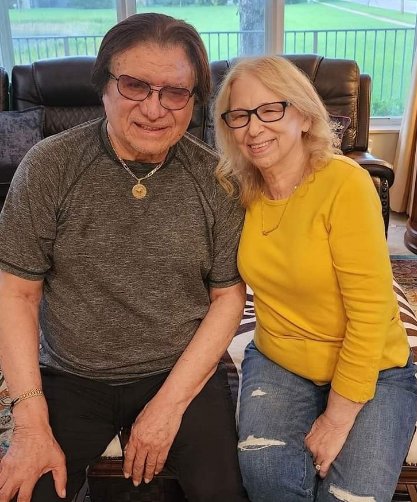 Murió Rose Marie, esposa del salsero Bobby Cruz La mañana de este lunes, el cantante puertorriqueño Bobby Cruz confirmó la muerte de su esposa Rose Marie.