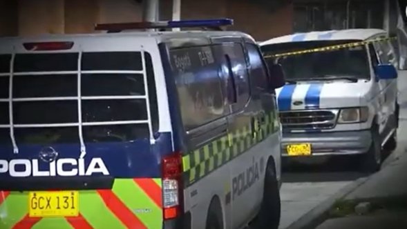 A bala asesinan a conductor en Ciudad Bolívar El hombre fue asesinado mientras conducía. Los hechos se registraron en el barrio El Recuerdo, de la localidad de Ciudad Bolívar.
