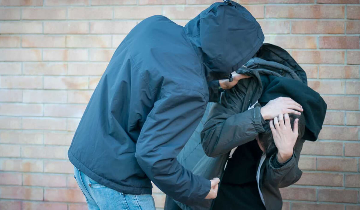 Hombre fue atracado en diferentes ocasiones por el mismo ladrón en Teusaquillo Un hombre denunció que fue víctima de robo por parte de un mismo delincuente en dos ocasiones. Los robos ocurrieron en menos de ocho días.