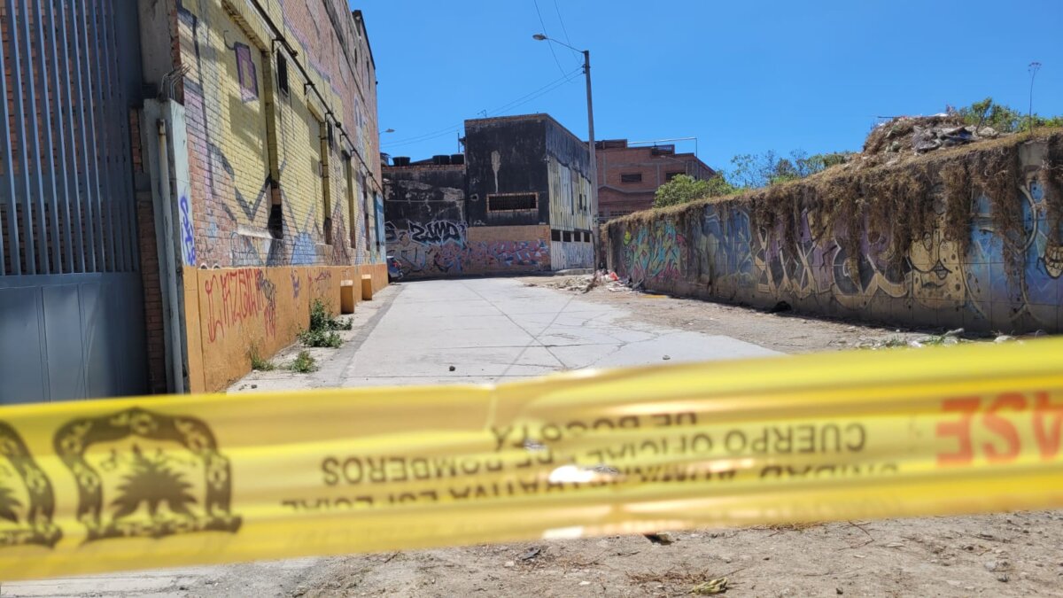 Él era Ernesto, el conductor de Sitp asesinado en Tunjuelito Como Ernesto Ropero Obregón fue identificado el conductor de Sitp que fue asesinado la tarde de este miércoles en Tunjuelito. Les contamos los nuevos detalles que se conocieron sobre el caso.