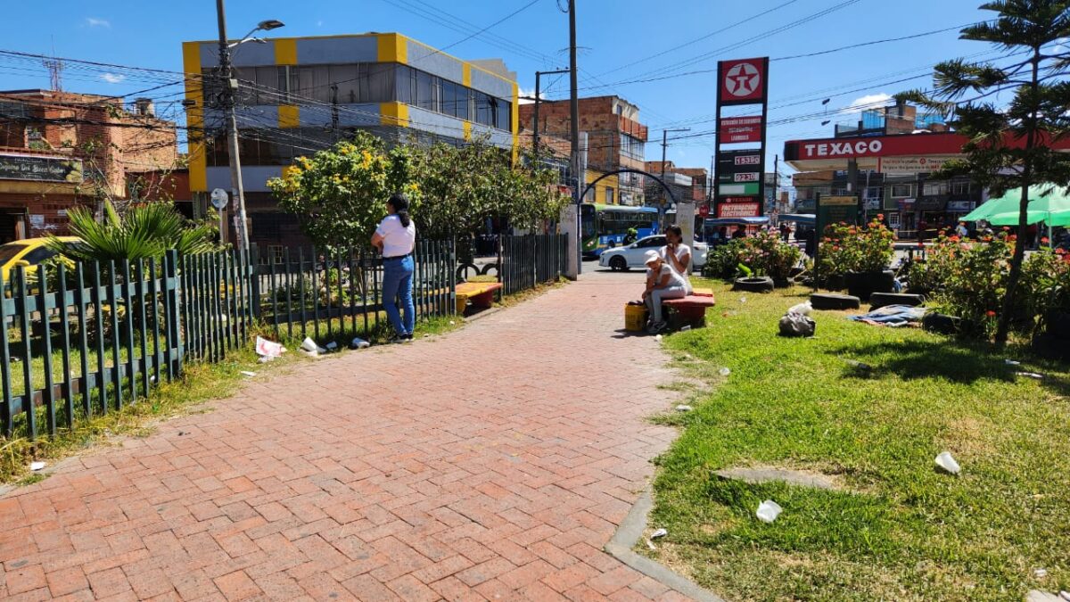 Juancho, el hombre asesinado en un parque de Bosa Juan Gil fue asesinado por sicarios cuando se encontraba en un parque de Bosa. Les contamos los detalles.