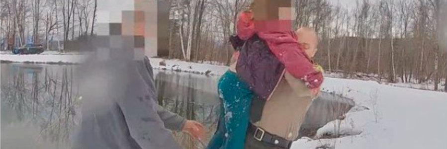 ¡Heroico rescate! Niña cayó a un estanque congelado y una policía salvó su vida 1 ¡Heroico rescate! Niña cayó a un estanque congelado y una policía salvó su vida En medio de un día de juegos, una niña de 8 años cayó a un estanque congelado. Así fue el rescate de la menor.