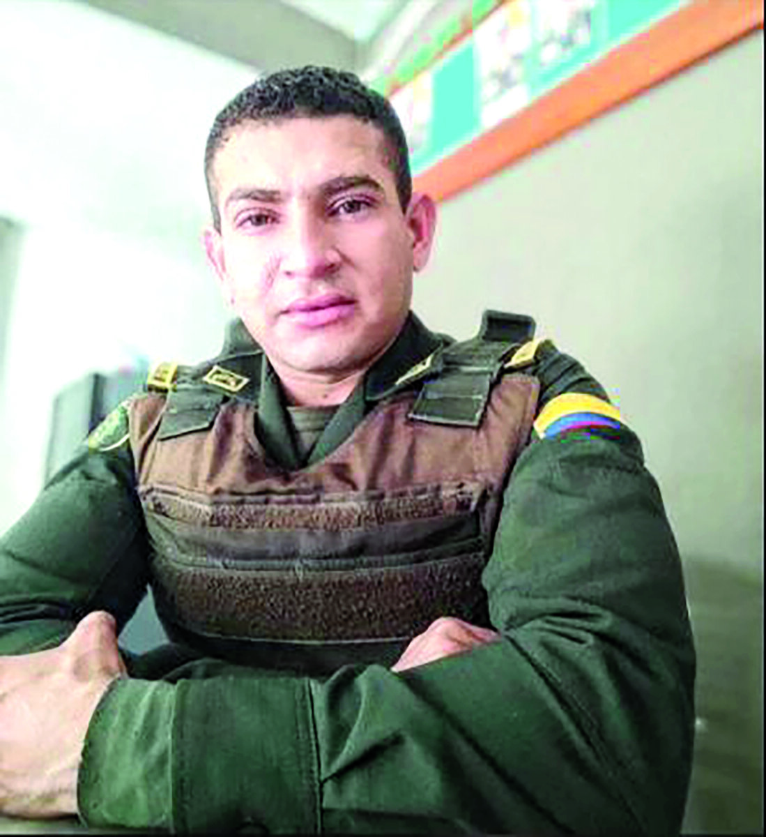 A bala asesinaron a Justin en Bosa Pasado el mediodía de ayer en el barrio San Bernardino en la localidad de Bosa, fueron sorprendidos por el sonido de un arma de fuego que resonó por las cuadras del vecindario. Al percatarse de lo sucedido se dieron cuenta que un hombre había sido baleado y su cuerpo estaba tendido en vía pública.