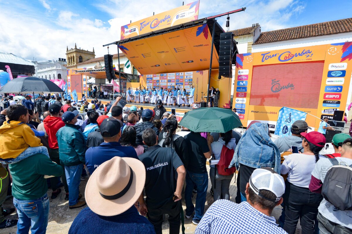 Así se podrá ver el regreso del Tour Colombia 2.1 2 Así se podrá ver el regreso del Tour Colombia 2.1 Como suele suceder en todo inicio de temporada, los principales equipos de ciclismo están empezando a presentar sus nuevas figuras, como el tan sonado retorno de Nairo Quintana a las filas del Movistar.