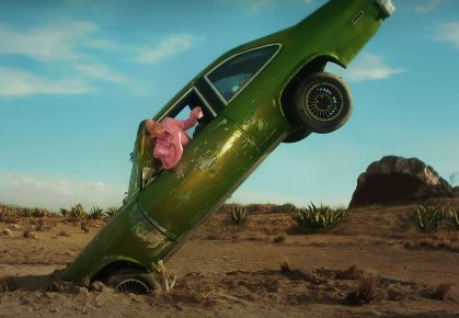 Belinda le da palo a Christian Nodal con su nueva canción 'Cactus' Muy al estilo de Shakira y Karol G, Belinda estrenó un nuevo sencillo lleno de indirectas para su ex, Christian Nodal.