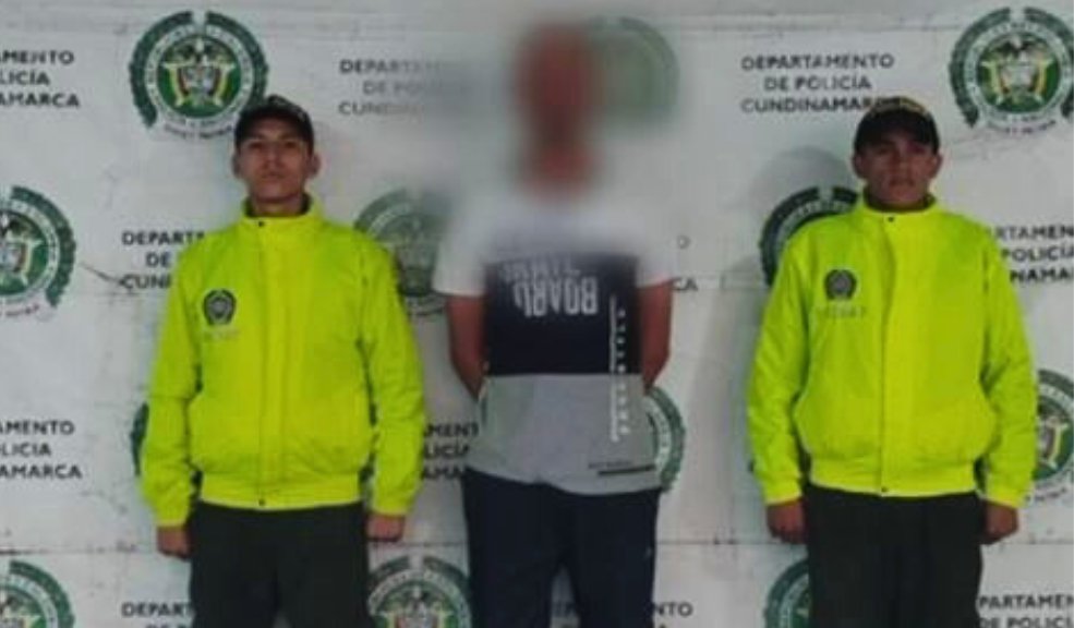 Capturan a cuatro sujetos señalados de cometer homicidios en Soacha Los operativos que adelantan las autoridades en Soacha dieron como resultado en las últimas horas la captura de cuatro sujetos señalados por el delito de homicidio, por hechos aislados ocurridos en diferentes comunas.