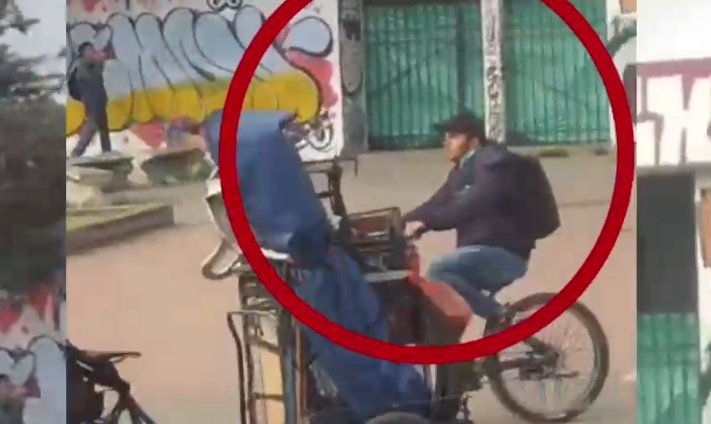 Capturan a sujeto señalado de homicidio en Soacha 1 Capturan a sujeto señalado de homicidio en Soacha El sujeto es señalado de estar implicado en los delitos de homicidio agravado, fabricación, tráfico y porte de armas de fuego.