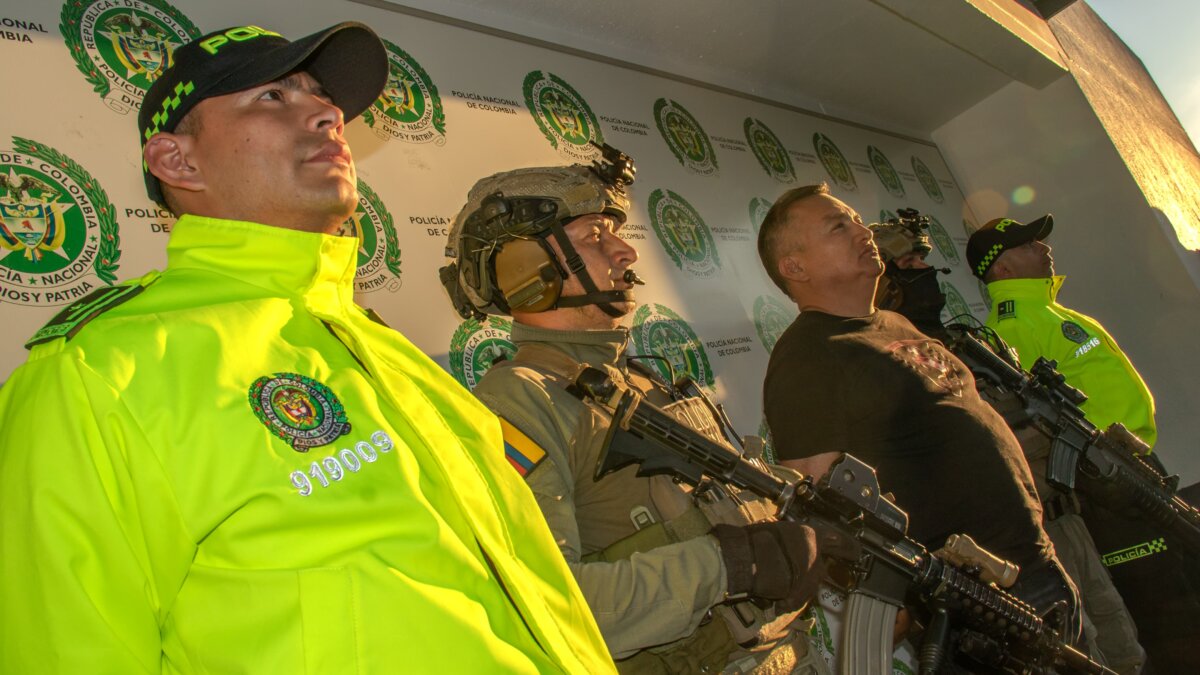 Cayó 'Tito el Borracho', narco pedido en extradición por EE. UU. 1 Cayó 'Tito el Borracho', narco pedido en extradición por EE. UU. En una operación conjunta entre la Policía Nacional de Colombia, la Fiscalía General de la Nación y la Oficina Federal de Investigación (FBI) de los Estados Unidos, con la colaboración de la Policía Municipal de San Juan de Puerto Rico, se logró la captura con fines de extradición de José Orlando Buitrago Rodríguez, conocido como alias 'Tito el Borracho'.