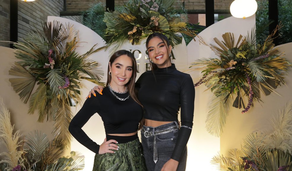 Con canción dedicada a los 'ex', Paola Jara y Dayanara fusionan el pop y la música popular La cantante Paola Jara y la representante del pop ecuatoriano, Dayanara, se unieron para escribirle un himno a los 'ex' y describir lo complejas que pueden llegar a ser las relaciones amorosas. Ambas le contaron a Q'HUBO como fue fusionar estos dos géneros.