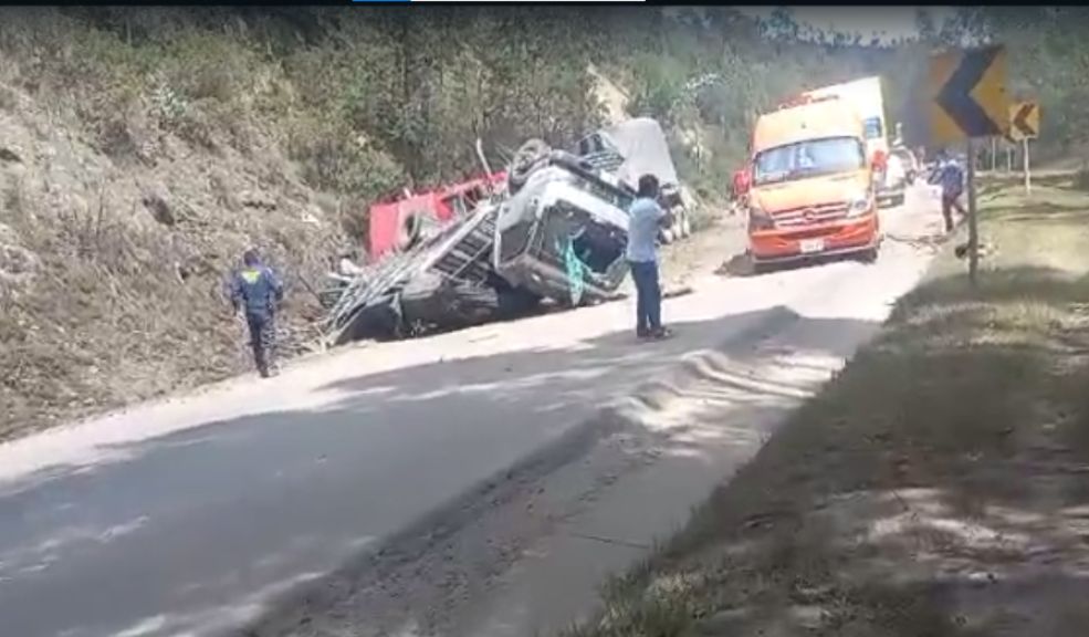Accidente en vía Ziapquirá - Ubaté habría dejado dos muertos y cuatro heridos 1 accidente zipaquira