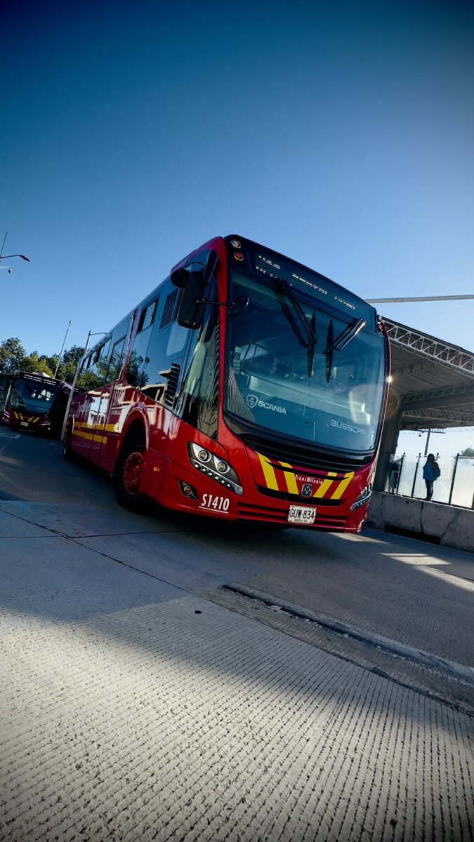 Desde hoy aumenta el pasaje del Sitp: transbordos no tendrán costo 1 Desde hoy aumenta el pasaje del Sitp: transbordos no tendrán costo A partir de este 12 de febrero se unificará la tarifa del pasaje de los buses zonales (Sitp) y el componente troncal (TransMilenio).