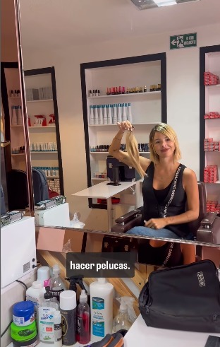 EN VIDEO: Johana Bahamón donó su cabello a pacientes con cáncer 1 EN VIDEO: Johana Bahamón donó su cabello a pacientes con cáncer Por medio de sus redes sociales, Johana Bahamón se sumó a la celebración del Día contra el Cáncer y donó su cabello para contribuir en la elaboración de pelucas que serán utilizadas por personas que padecen esta enfermedad.
