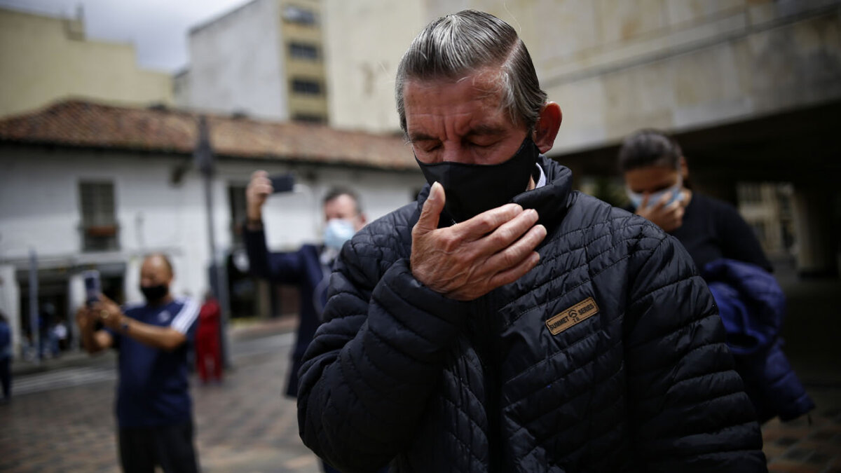 El espíritu santo está en nuestra vida cotidiana Todas las personas que aseguran haber recibido el Espíritu Santo sostienen que su vida les cambió y que se transformaron para bien.