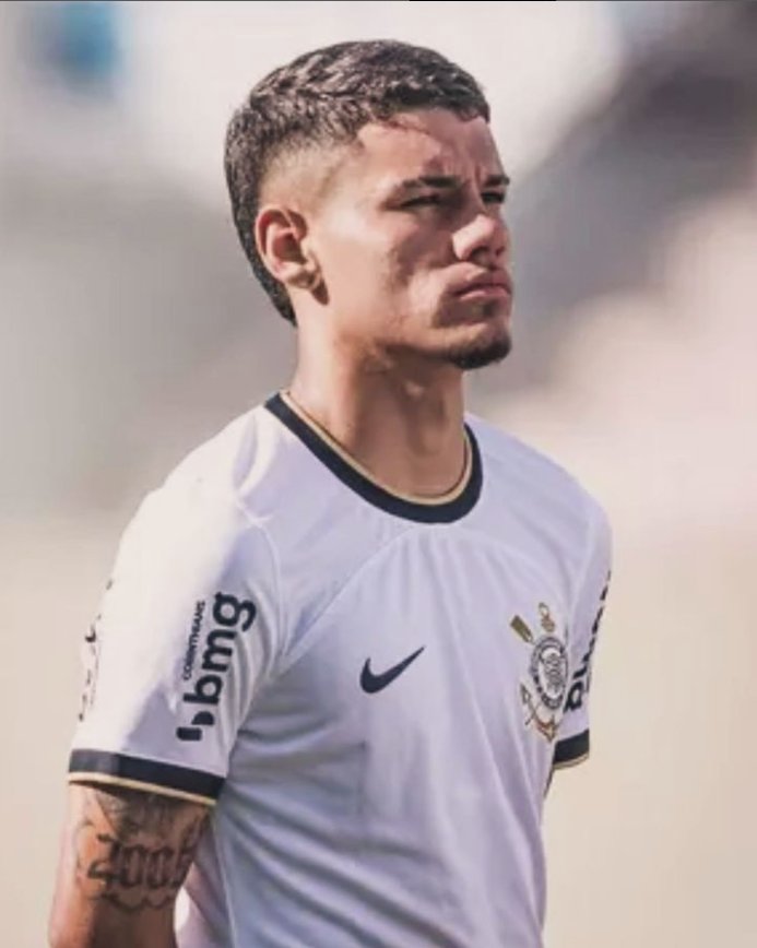 Escabrosos detalles sobre la muerte de una mujer tras cita con futbolista del Corinthians Livia Gabriele, de 19 años, murió tras mantener relaciones sexuales con Dimas Cândido de Oliveira Filho, futbolista del conjunto brasileño Corinthias.