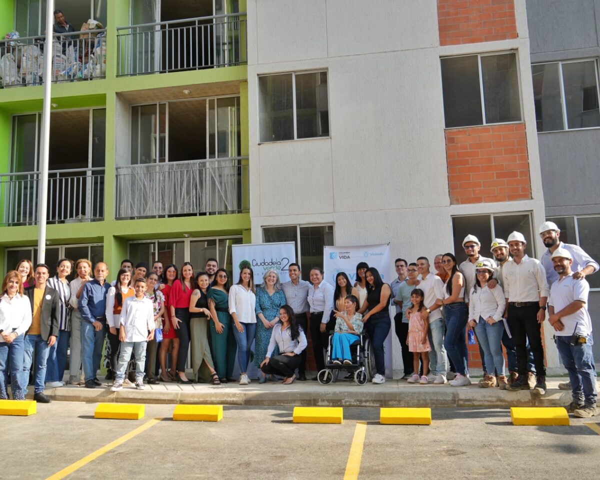 Este viernes Minvivienda asignará los primeros subsidios de Mi Casa Ya 2024 La ministra de Vivienda, Ciudad y Territorio, Catalina Velasco Campuzano, anunció que este viernes, 2 de febrero, iniciarán las asignaciones del programa ‘Mi Casa Ya’.