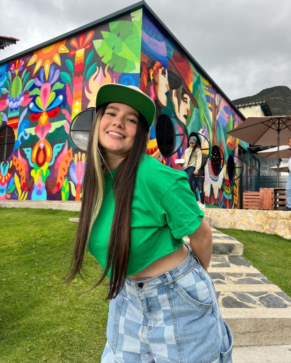 Exparticipante de 'La voz kids' fue amenazada de muerte por su orientación sexual 1 Exparticipante de 'La voz kids' fue amenazada de muerte por su orientación sexual En su más reciente entrevista, Baby Flow, exparticipante de 'La voz kids', reveló como fue su proceso para 'salir del clóset'.