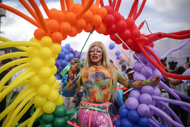 Fiscalía creó grupo especializado en crímenes cometidos contra la población LGBTIQ+ 1 Fiscalía creó grupo especializado en crímenes cometidos contra la población LGBTIQ+ La Fiscalía anunció la creación del Grupo Nacional de Trabajo para la Investigación de Violencias Fundadas en la Orientación Sexual y/o Identidad de Género de las Víctimas.