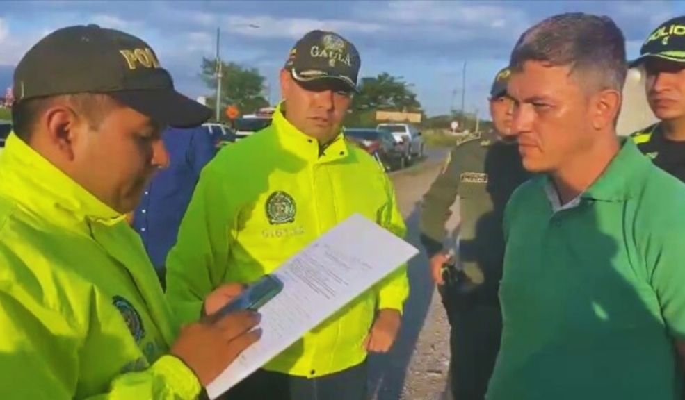 Harold Echeverry desmiente supuesta golpiza en la cárcel Harold Echeverry, feminicida de Michelle Dayana, desmiente en video desde la cárcel de Cómbita (Boyacá) la supuesta golpiza que había recibido.