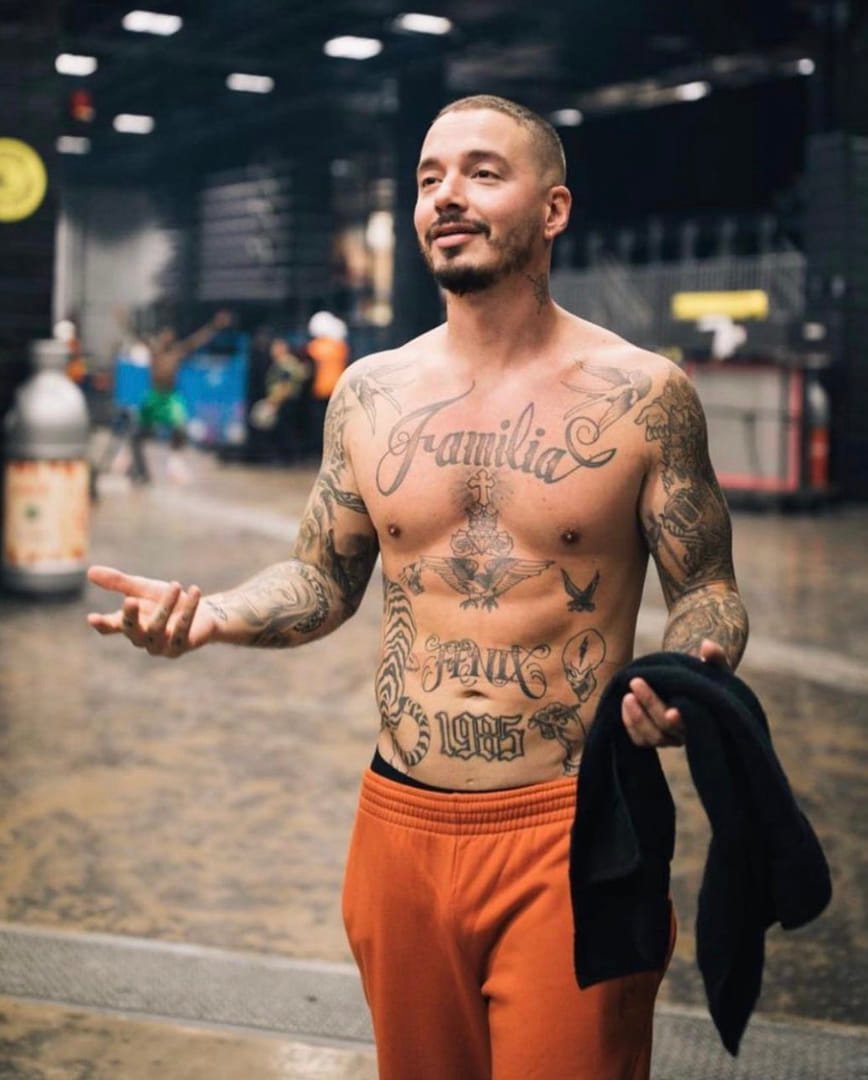 La escultura de J Balvin que no se parece al reguetonero La escultura del reguetonero ha protagonizado toda una polémica.