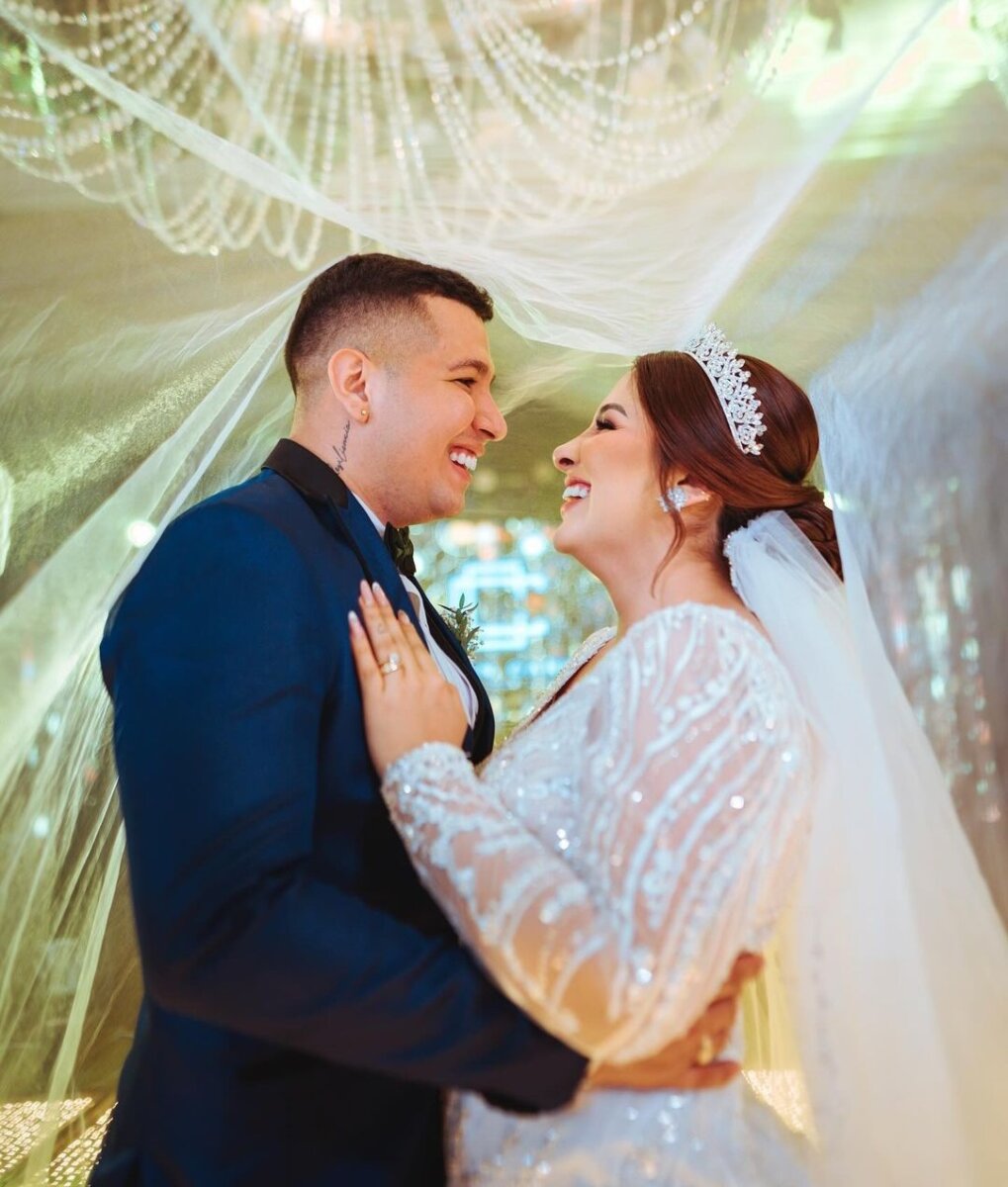 "Nadie se quiere casar con ella": polémica de Andrea Valdiri en la boda de La Tremenda Andrea Valdiri se robó el show en la boda de Dailyn Montañez, más conocida como La Tremenda, tras agarrarse con las otras asistentes por el ramo.