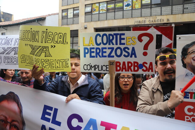 Policía prepara medidas de seguridad para la elección de la nueva fiscal La Policía Nacional se encuentra en alerta debido a las manifestaciones planeadas para esta semana por la elección del Fiscal General.