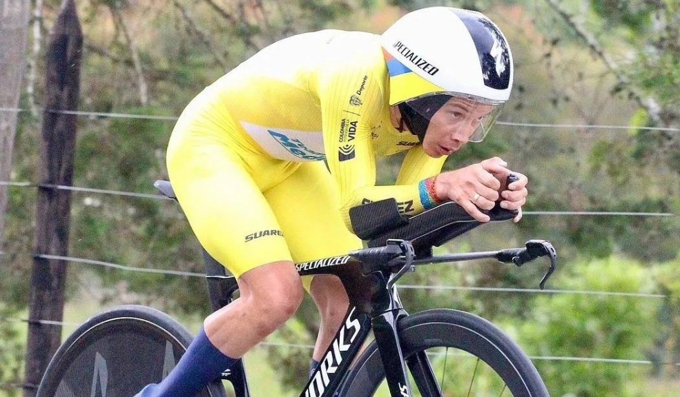 Retiran a 'Supermán' López de investigación por dopaje El ciclista colombiano, 'Supermán' López, quedó absuelto de la investigación por presunto dopaje.