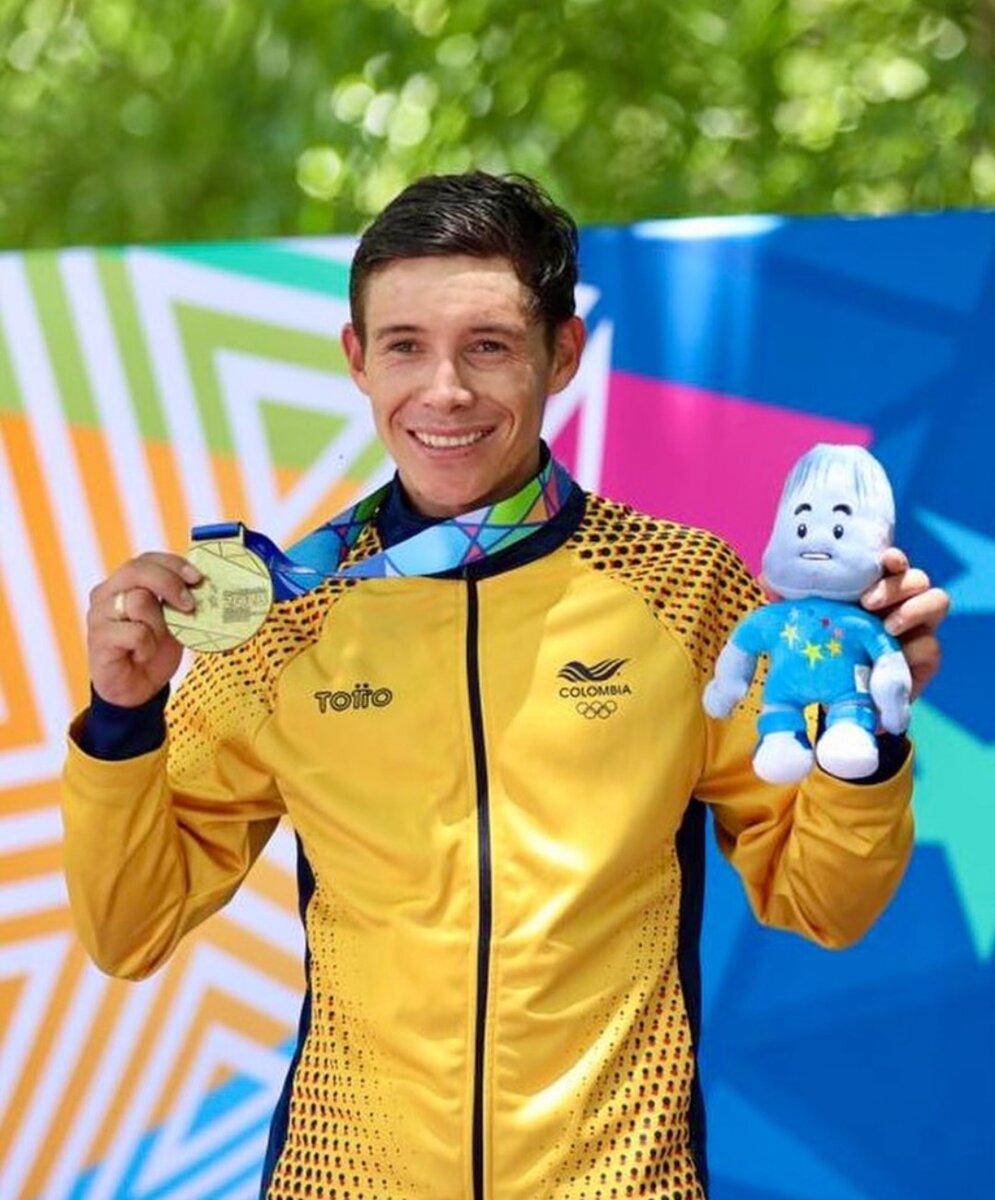 Retiran a 'Supermán' López de investigación por dopaje 1 Retiran a 'Supermán' López de investigación por dopaje El ciclista colombiano, 'Supermán' López, quedó absuelto de la investigación por presunto dopaje.