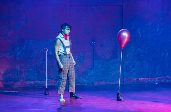 'Rojo': una obra de teatro que concientiza sobre la realidad colombiana 1 'Rojo': una obra de teatro que concientiza sobre la realidad colombiana La obra teatral 'Rojo' llega para sacudir los cimientos del status en Colombia. Con una propuesta valiente y audaz, aborda temas cruciales como la corrupción, el narcotráfico y el terrorismo, desafiando al público a reflexionar sobre las complejidades de la sociedad contemporánea.
