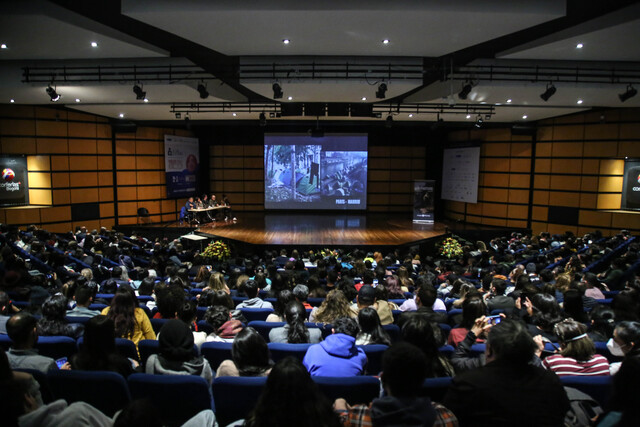 Se suman invitados a la FILBO 2024 1 Se suman invitados a la FILBO 2024 A menos de dos meses del inicio de la edición 2024 de la Feria Internacional del Libro de Bogotá (Filbo), que este año se realizará entre el 17 de abril y el 2 de mayo, se da a conocer una nueva lista de invitados especiales, entre nacionales e internacionales.