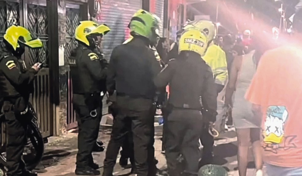 Sujetos asesinaron a Isidro en el barrio Alameda 7 Sujetos asesinaron a Isidro en el barrio Alameda Un joven que se transportaba en su bicicleta fue baleado, al parecer, por cuatro sujetos que lo acorralaron. Los hechos ocurrieron en el barrio Alameda de Bosa.