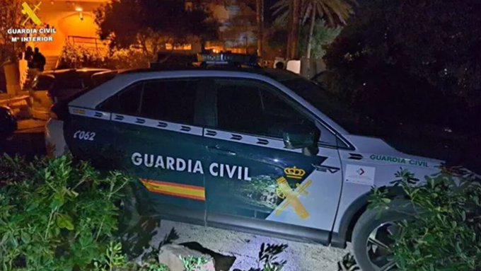Tres colombianos fueron baleados en España: eran presuntos narcotraficantes 1 Tres colombianos fueron baleados en España: eran presuntos narcotraficantes Entre los hombres asesinados, se encuentra Roberto Vega Daza, único sobreviviente de una familia dedicada al narcotráfico. Esto es lo que se sabe.