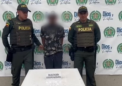 Capturan a tres pillos por tráfico de drogas en Los Mártires La Policía Metropolitana de Bogotá logró desmantelar una red de expendio de estupefacientes en el barrio Santafé de la localidad de los Mártires.