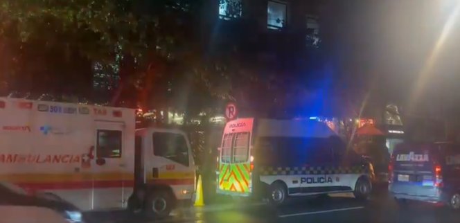 Atraco masivo en panadería del norte de Bogotá 1 Atraco masivo en panadería del norte de Bogotá Alrededor de 20 personas que se encontraban al interior de la panadería fueron atracadas.