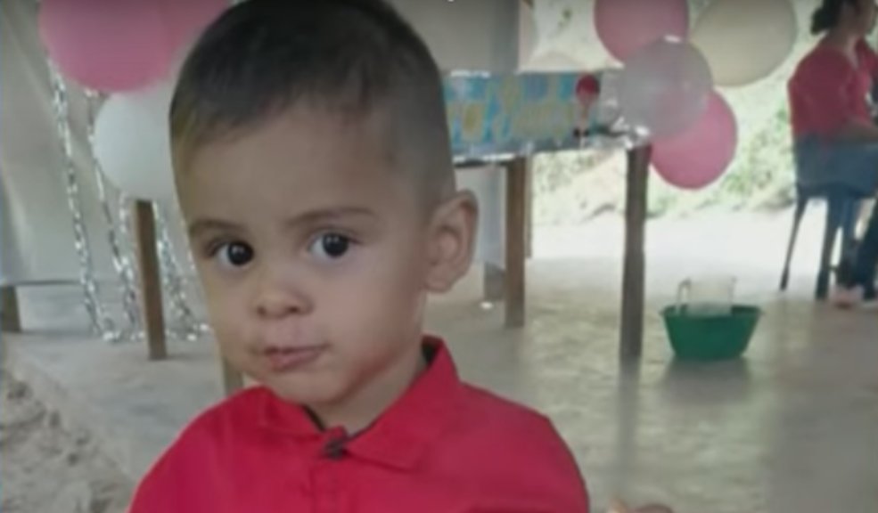 Desgarrador: hallan muerto al niño de 2 años que había desaparecido en Usme El pequeño Dilan, de 2 años fue hallado muerto a 45 minutos de la vivienda donde había desaparecido en Usme.