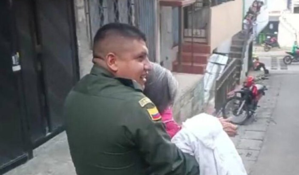 Captan brutal maltrato a abuelita La adulta mayor presentaba hematomas, así como un alarmante estado de desnutrición tras presuntamente haber sido víctima de maltrato por parte de su propia familia.
