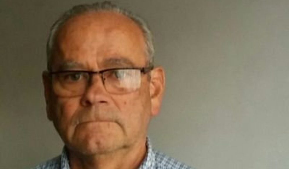 Denuncian perfilamientos a líderes de la oposición y periodistas Una posible situación de perfilamiento, en particular en redes sociales, de parte del exjuez y exfiscal, Gregorio Oviedo, quien es el esposo de quien podría llegar a fiscal general de la Nación, Amalia Pérez, denunció este viernes el senador opositor, Carlos Fernando Motoa.
