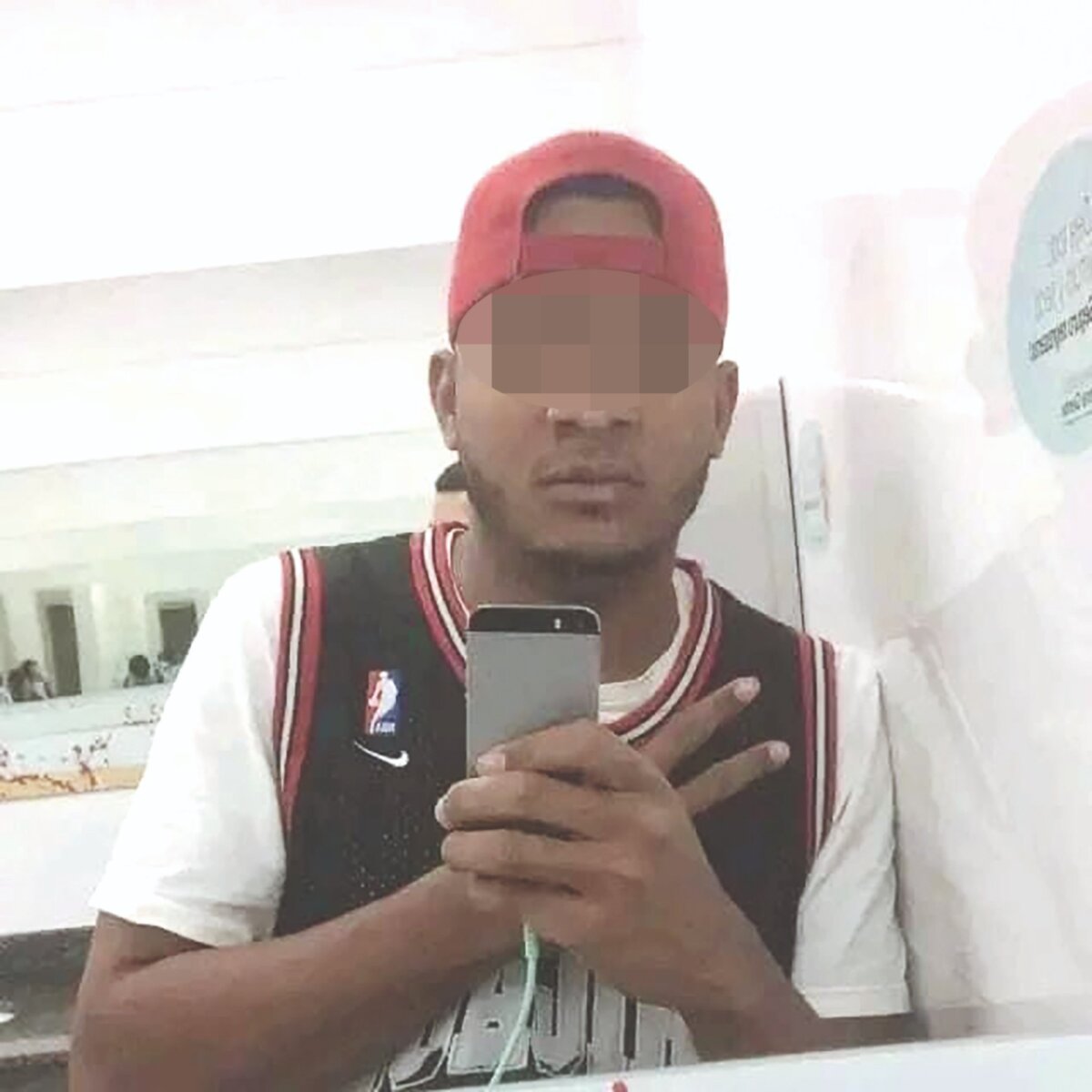 Ana María habría muerto tras vil ataque de su expareja en Kennedy: familia exige justicia Tras batallar por su vida desde el pasado 3 de marzo, Ana María Blanco de Arco (25 años), oriunda de Cartagena, falleció este miércoles en un centro asistencial a donde fue llevada luego de ser apuñalada, al parecer, por su expareja sentimental en Kennedy.