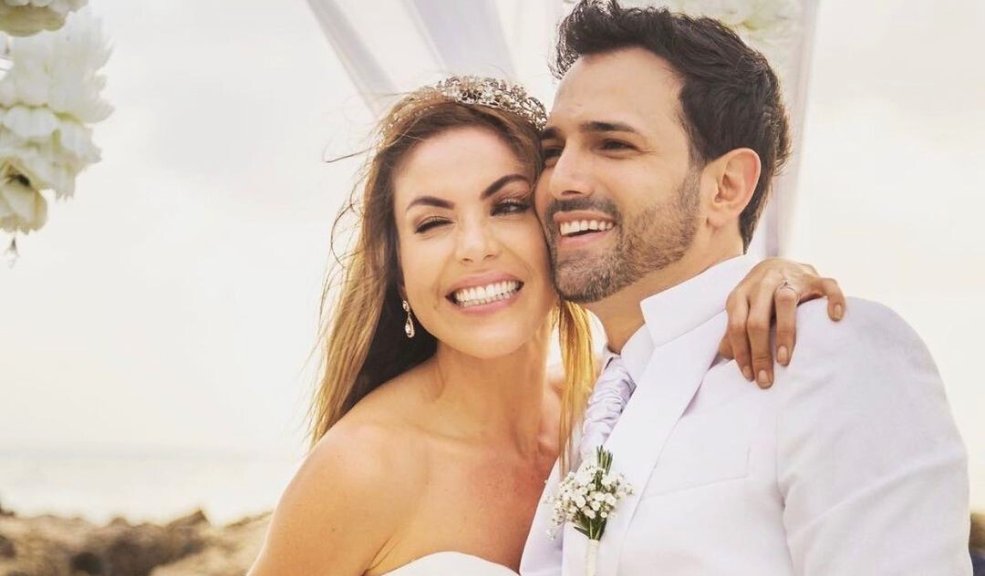 Así fue el regreso de Nataly Umaña a la casa que comparte con Alejandro Estrada Tras su salida de 'La Casa de los Famosos', la actriz Nataly Umaña regresó a su hogar con Alejandro Estrada. Así la recibieron.