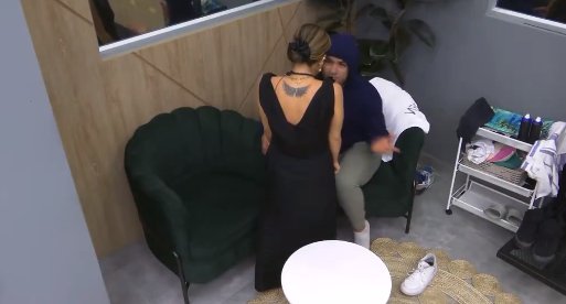 Culotauro y Diana Ángel refuerzan su amor en 'La Casa de los Famosos' En los últimos capítulos de 'La Casa de los Famosos' los participantes 'Culotauro' y Diana Ángel terminaron consumando su amor, a través de besos y momentos de intimidad dejaron a los espectadores boquiabiertos.