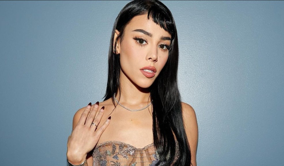 Danna Paola es criticada en redes por promover bullying La cantante Danna Paola se vio envuelta en una polémica por querer adueñarse del usuario @Danna, desatando a través de sus fans una ola de acoso hacia la mujer trans que posee la cuenta.