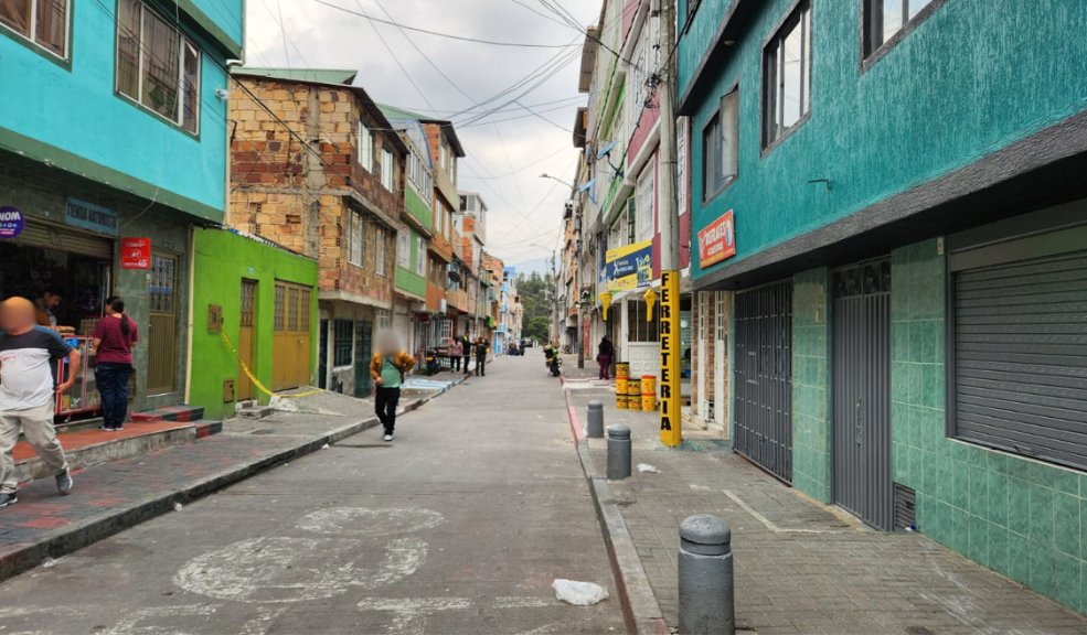 Él era Juan Daniel, el hombre asesinado frente a su casa en Usme 1 Él era Juan Daniel, el hombre asesinado frente a su casa en Usme Juan Daniel Saavedra, de 37 años, fue asesinado cuando se encontraba llegando a su lugar de residencia ubicada en la localidad de Usme.