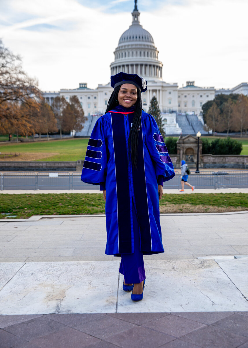 Fulbright Colombia lanza convocatoria de becas de posgrado para profesionales La Comisión para el Intercambio Educativo y Cultural entre Estados Unidos de América y Colombia estará ofreciendo un total de 48 cupos para formación de alta calidad en estudios de maestrías y doctorados.