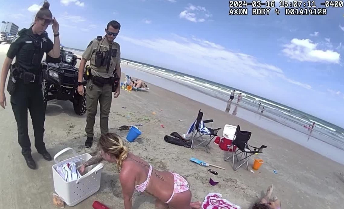 Hallan a pareja ebria en una playa: extraviaron a sus hijos La pareja fue denunciada por un testigo, que desencadenó la intervención de las autoridades en el caso.