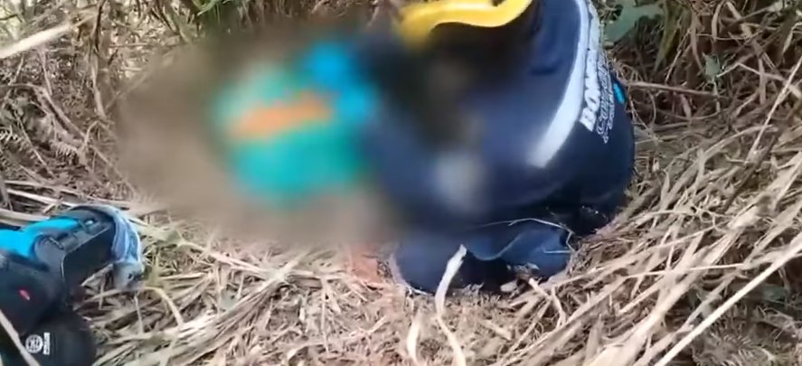 Imágenes desgarradoras detrás del crimen del pequeño Jerónimo Q'HUBO conoció videos del momento en que Jerónimo, presuntamente, es sacado de su vivienda y arrojado a la orilla de una quebrada; el principal sospechoso es su padrastro. Escabrosos detalles de este atroz crimen.