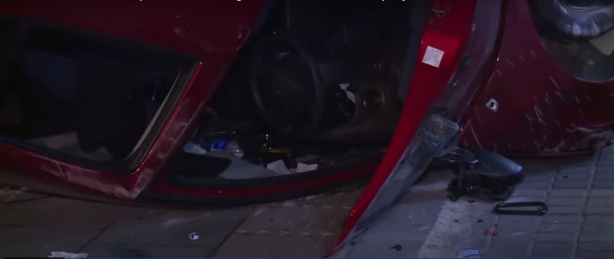 Imprudencia de jóvenes al volante: por poco matan a ciclista en la Autopista Norte Este miércoles se presentó un aparatoso accidente sobre la Autopista Norte: un grupo de jóvenes perdieron el control del vehículo y por poco arrollan a un ciclista.